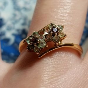 Gold ring with rubies